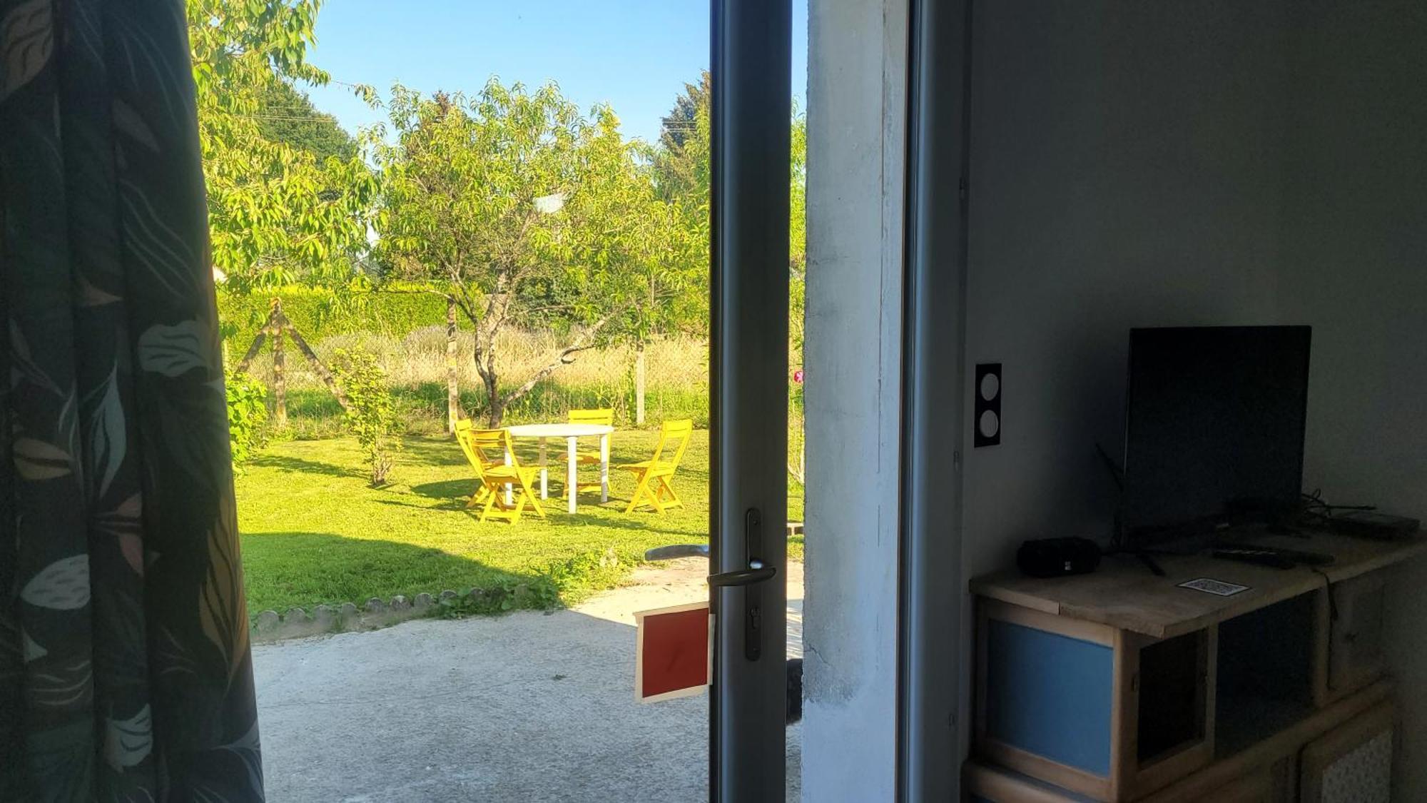 Le Truc En Plus, Accessibles Pmr, Appartement 45 M2 Mitoyen Dans Une Maison Avec Un Autre Appartement Guérard Buitenkant foto