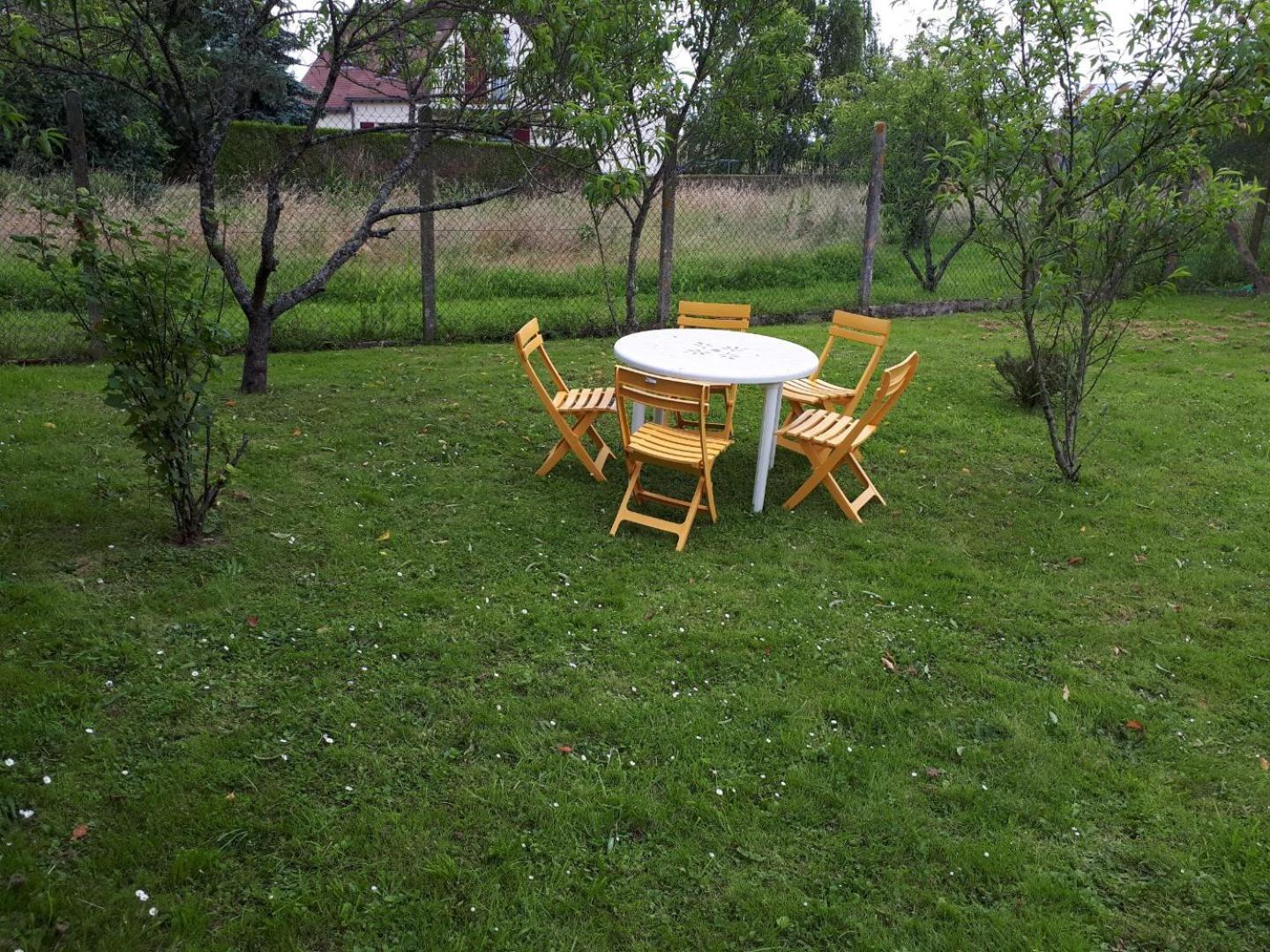 Le Truc En Plus, Accessibles Pmr, Appartement 45 M2 Mitoyen Dans Une Maison Avec Un Autre Appartement Guérard Buitenkant foto